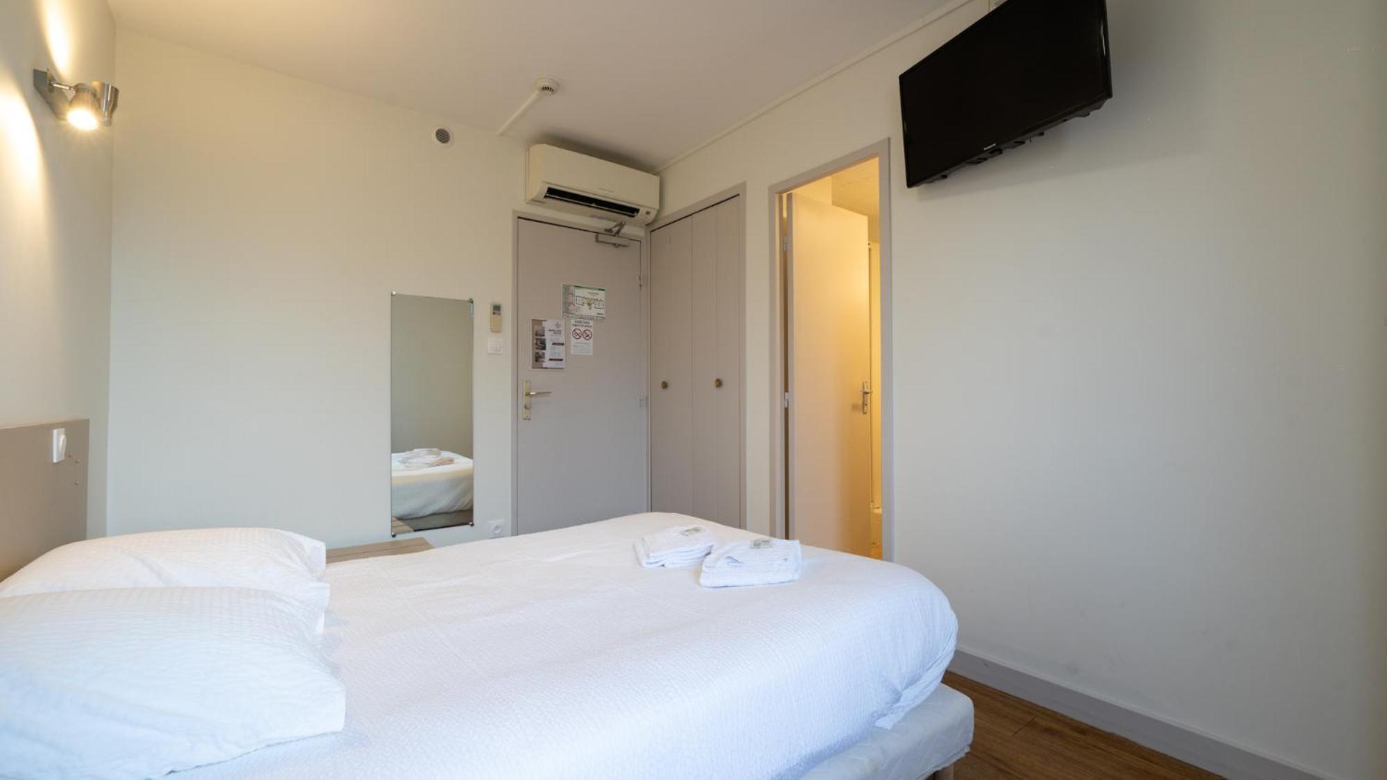 Hotel Des Docks Digoin Bagian luar foto