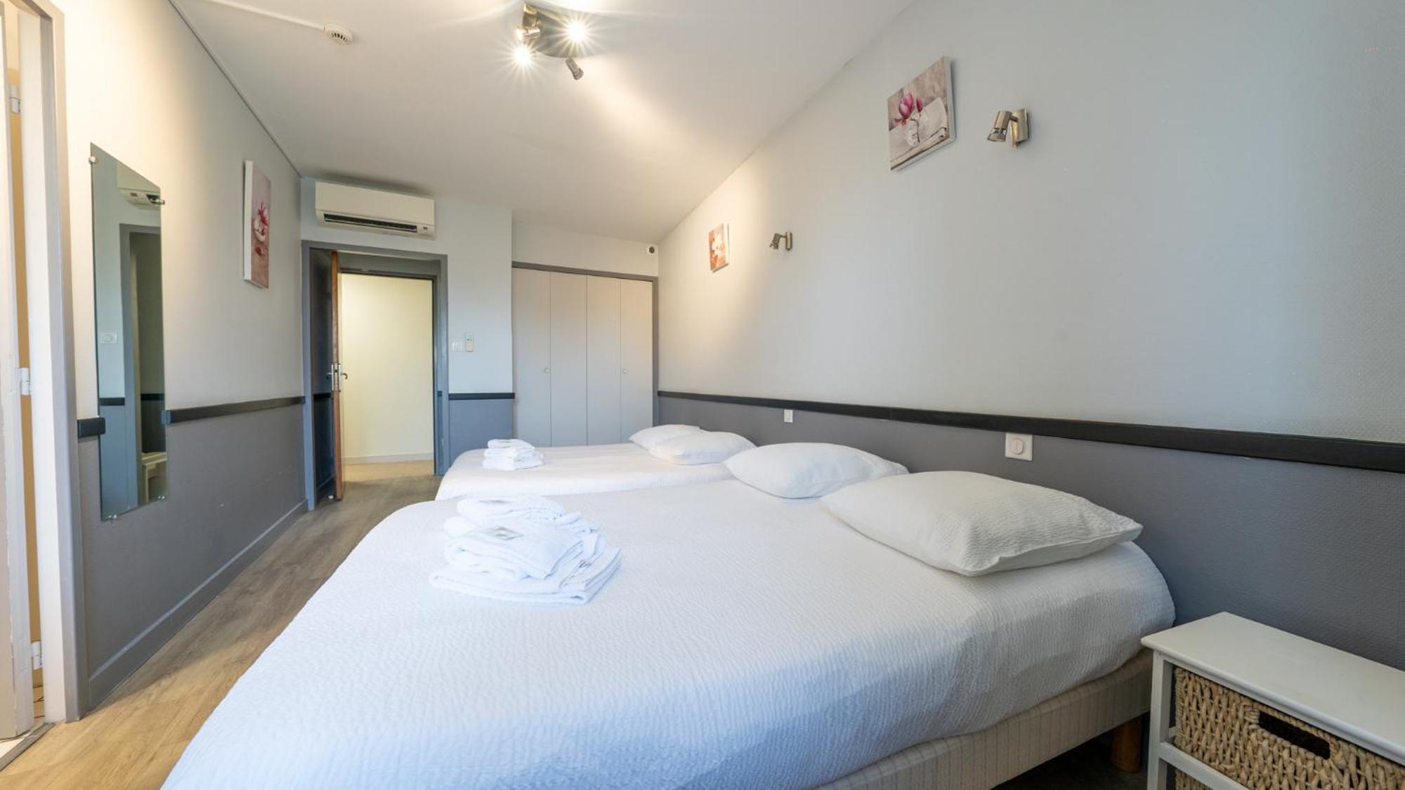 Hotel Des Docks Digoin Bagian luar foto