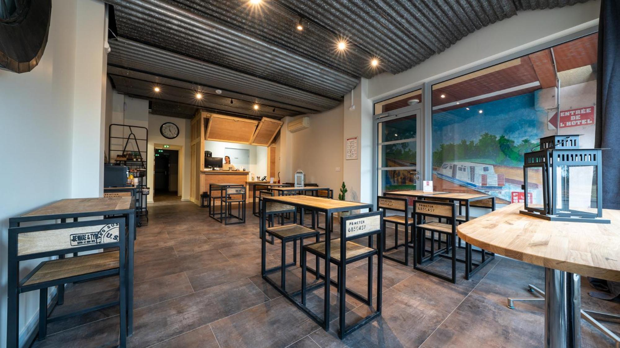 Hotel Des Docks Digoin Bagian luar foto