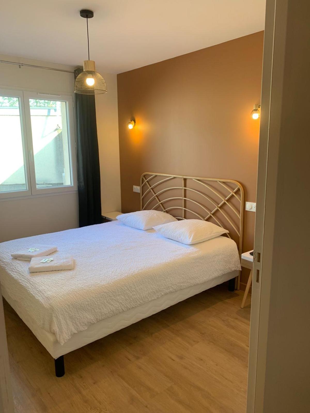 Hotel Des Docks Digoin Bagian luar foto